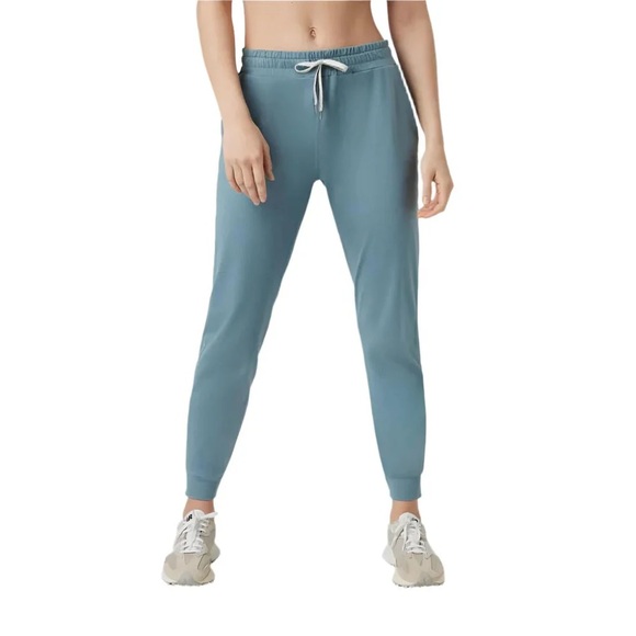 VUORI WOMEN'S DAYDREAM CREW AND JOGGER SET SMOKE BLUE SMALL - Picture 12 of 16